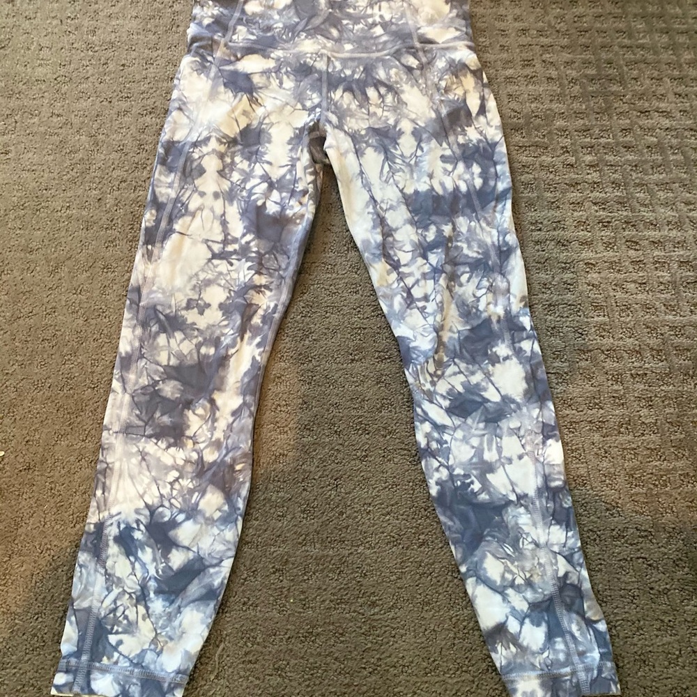 Athleta salutation 7/8 leggings